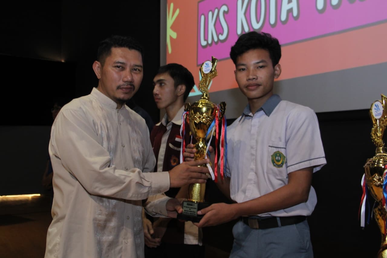 1st Place LKS IT Software Solution for Business